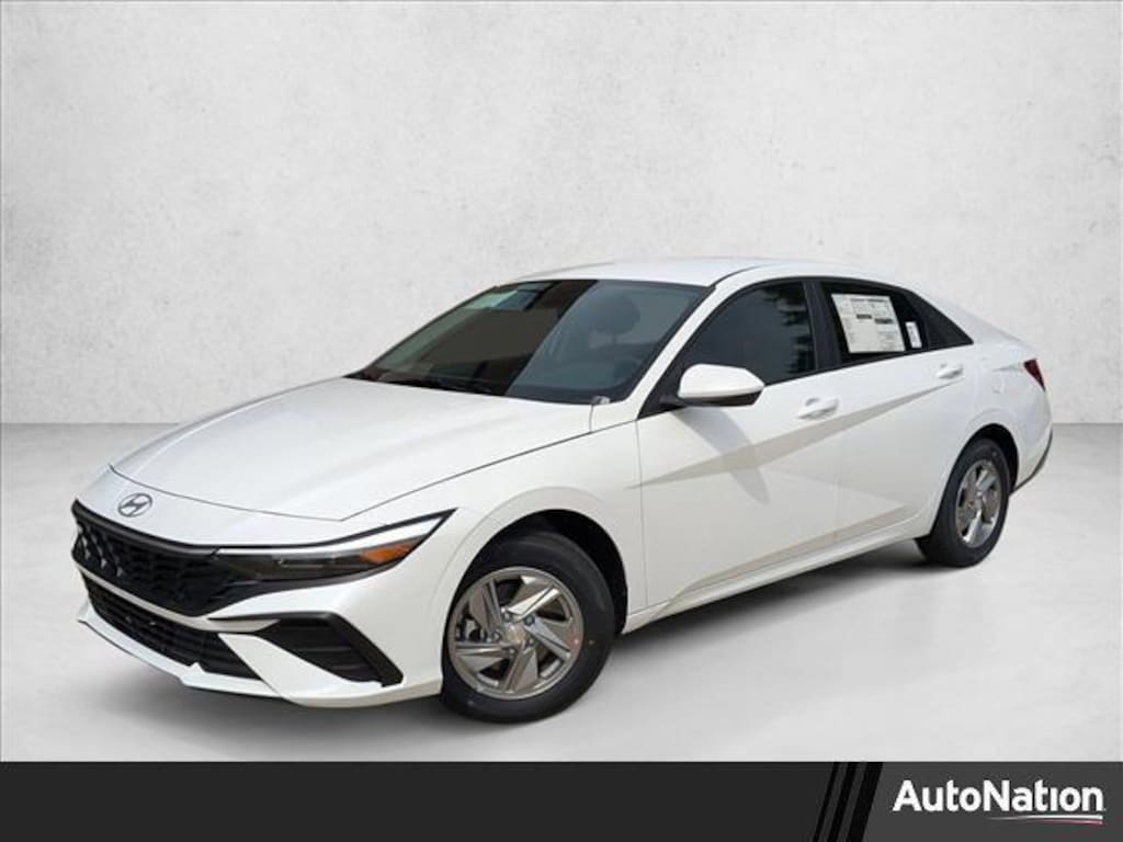 New 2026 Hyundai Elantra SE Sedan