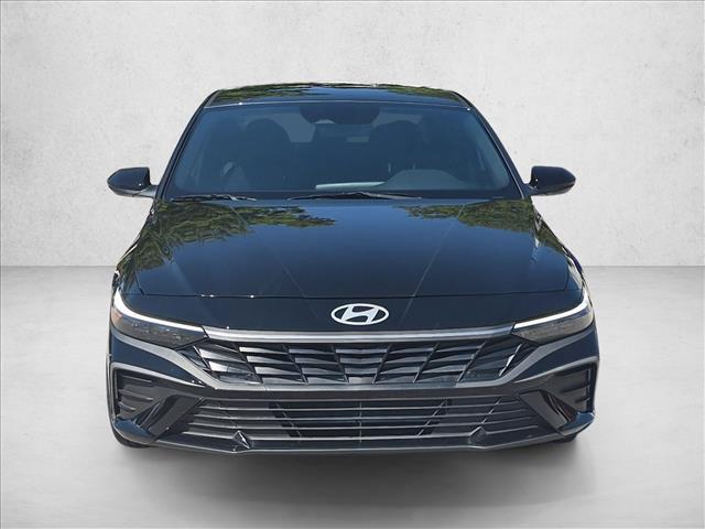 2025 Hyundai Elantra SEL - Photo 6