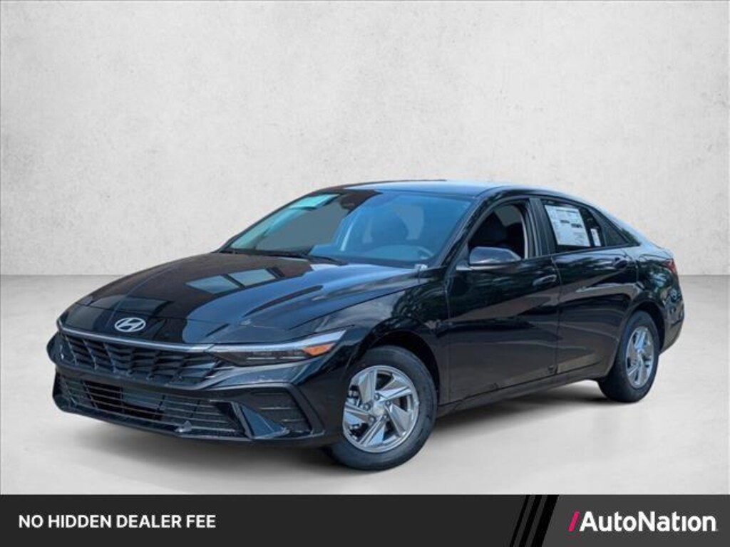 New 2026 Hyundai Elantra SE Sedan