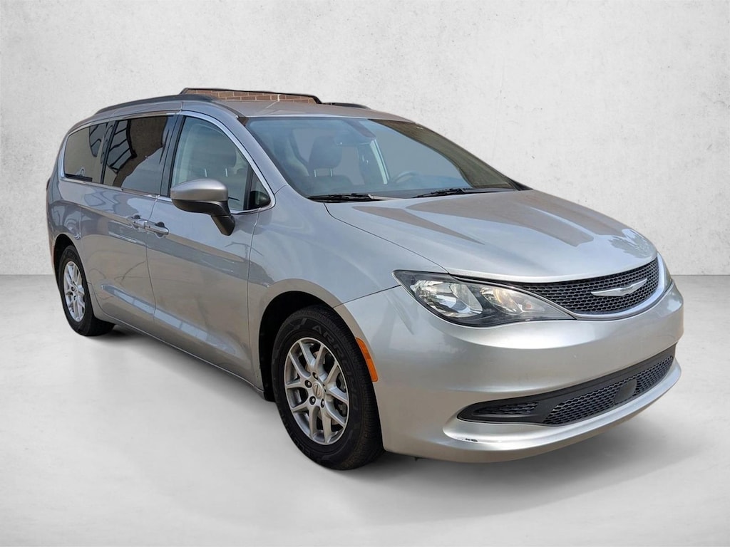 Used 2021 Chrysler Voyager LXI Mini-van Passenger
