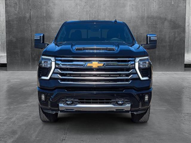 2024 Chevrolet Silverado 2500HD High Country photo 2