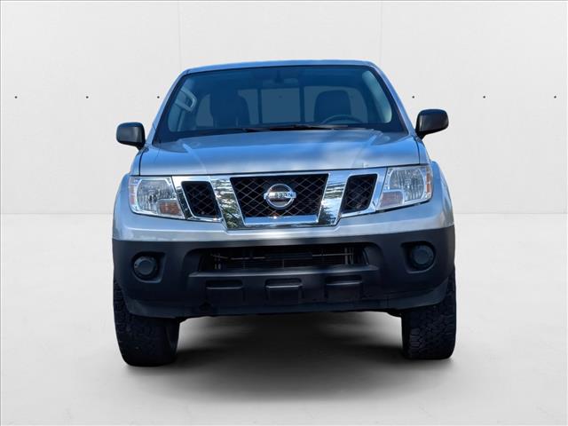2019 Nissan Frontier SV Crew Cab photo 2