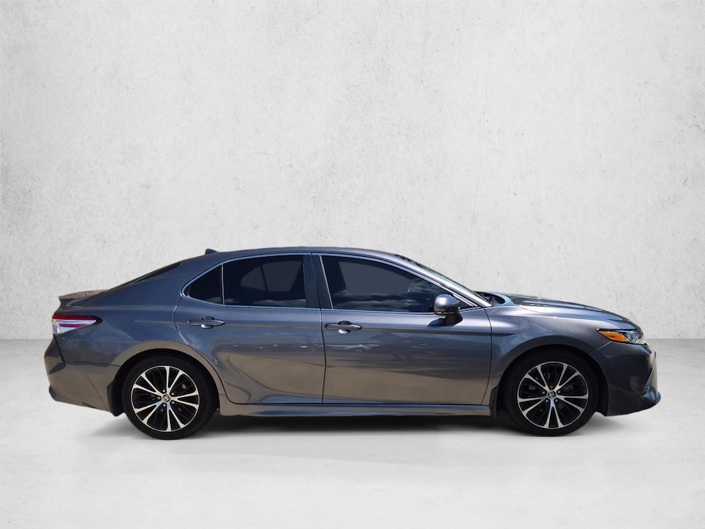 Used 2020 Toyota Camry SE 4dr Car