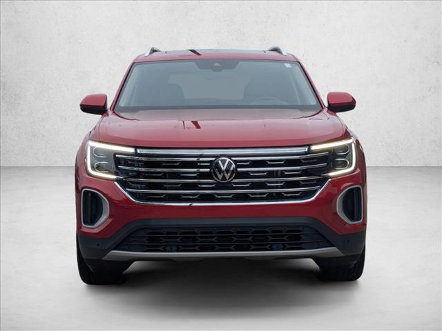 2024 Volkswagen Atlas SEL photo 2