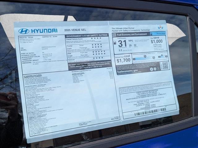 2025 Hyundai Venue SEL - Photo 25