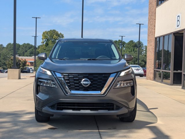2023 Nissan Rogue SV photo 2