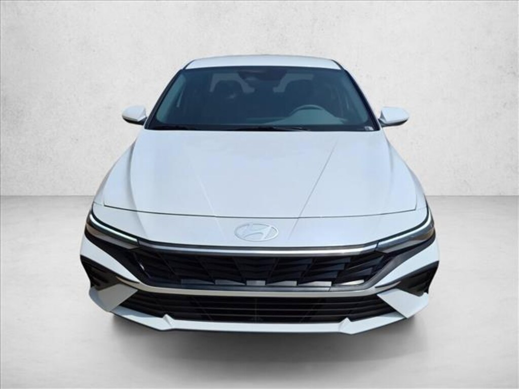New 2026 Hyundai Elantra SE Sedan