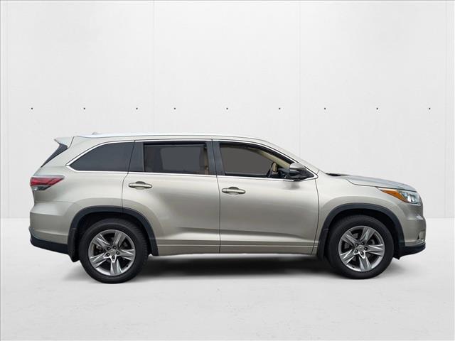 2015 Toyota Highlander Limited Platinum photo 4