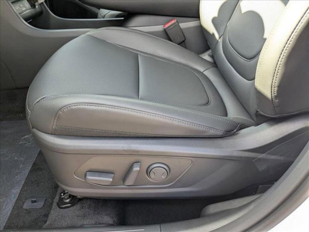 New 2025 Hyundai Tucson Hybrid SEL Convenience SUV