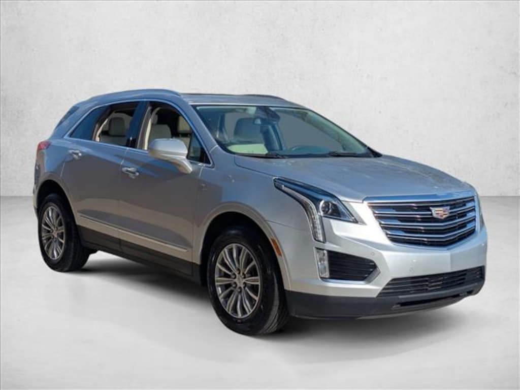 Used 2017 Cadillac XT5 Luxury FWD Sport Utility