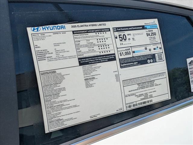 2025 Hyundai Elantra Limited - Photo 25
