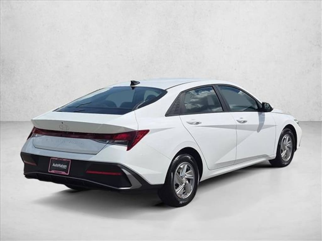 New 2026 Hyundai Elantra SE Sedan