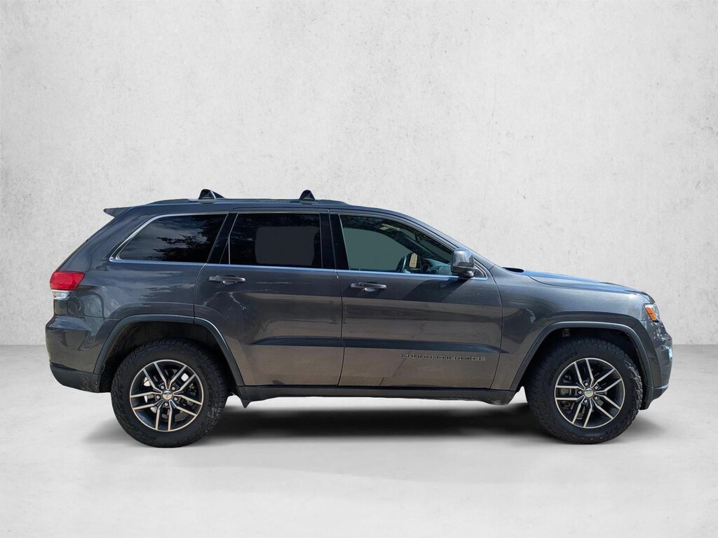 Used 2017 Jeep Grand Cherokee Laredo Sport Utility