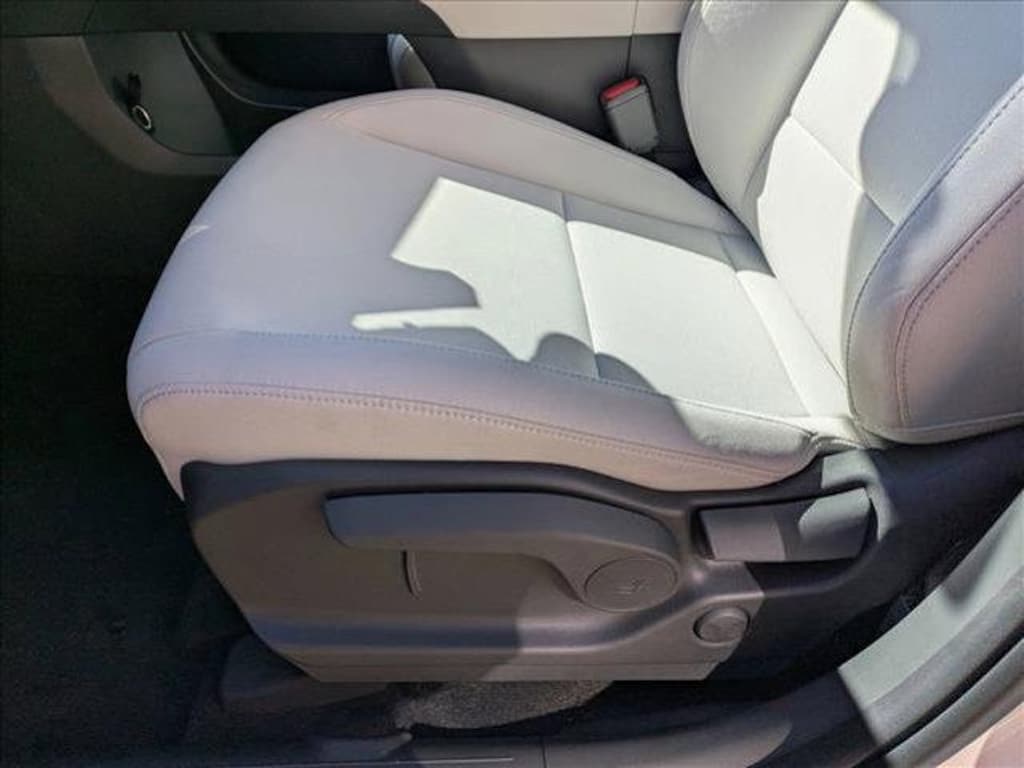 New 2026 Hyundai Santa Fe Hybrid SE SUV