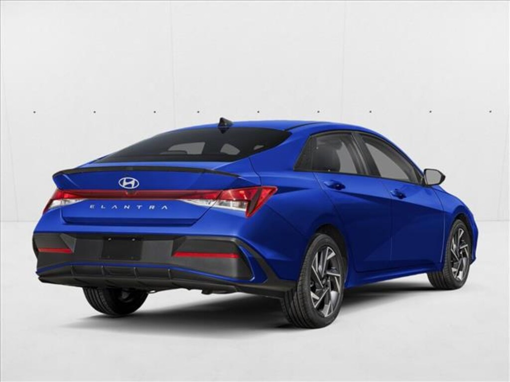New 2026 Hyundai Elantra SEL Sport 4dr Car