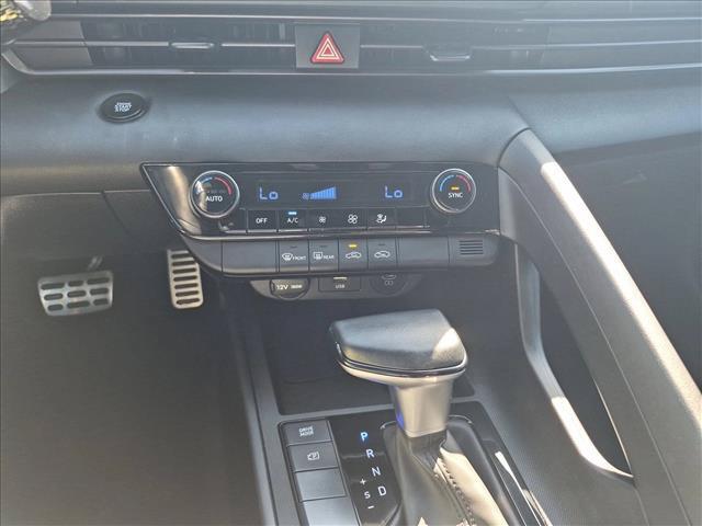 2025 Hyundai Elantra SEL - Photo 12