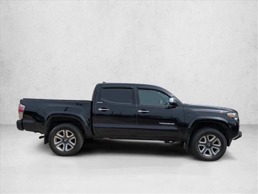 Used 2017 Toyota Tacoma Limited Crew Cab Pickup
