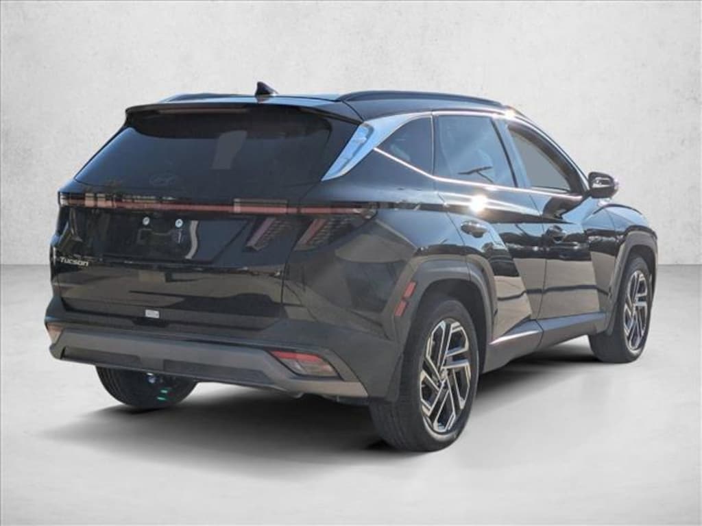 New 2026 Hyundai Tucson Limited FWD SUV