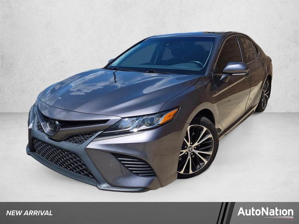 Used 2020 Toyota Camry SE 4dr Car