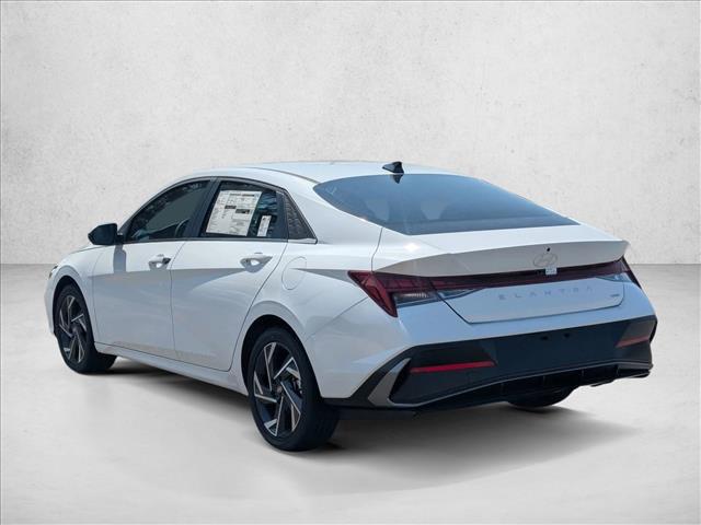 2025 Hyundai Elantra Limited - Photo 9