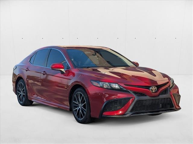 2021 Toyota Camry SE photo 3