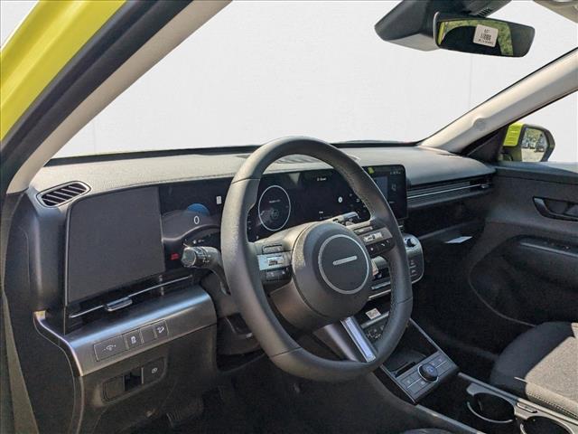 2025 Hyundai Kona SEL photo 3