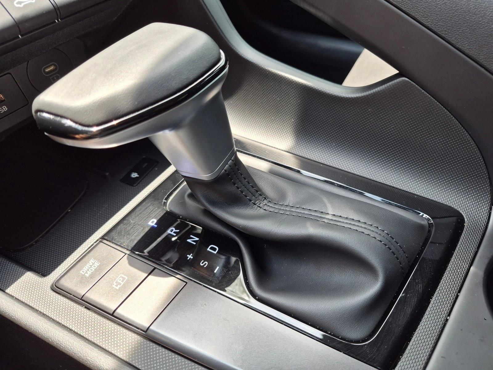 2026 Hyundai Elantra SEL Sport - Photo 13