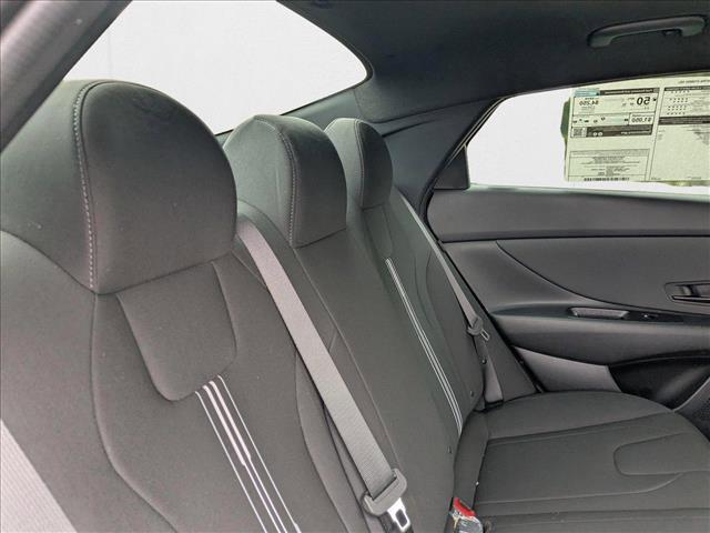 2025 Hyundai Elantra Blue - Photo 21