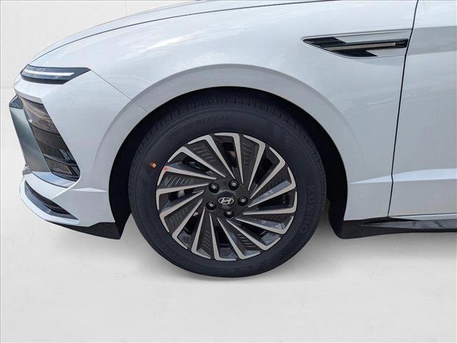 2025 Hyundai Sonata Hybrid SEL - Photo 23