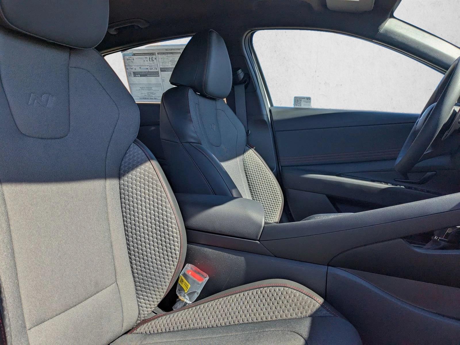 2025 Hyundai Elantra N Line - Photo 22