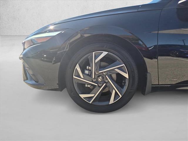 2025 Hyundai Elantra SEL - Photo 10