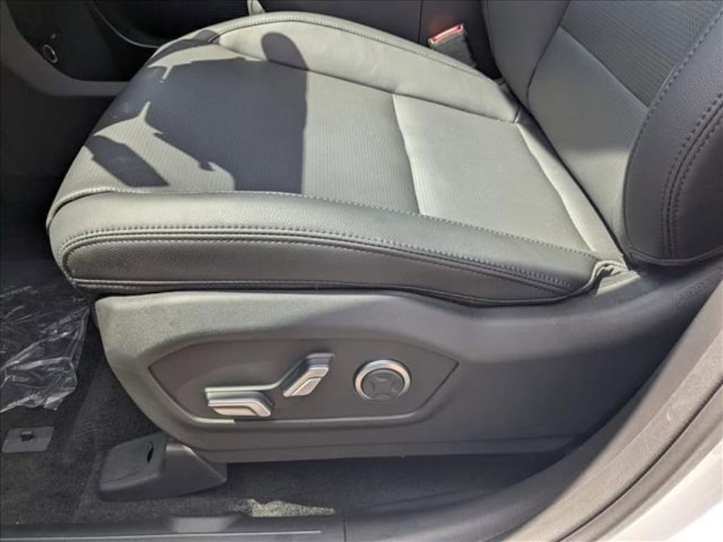 New 2026 Hyundai Santa Fe Hybrid Limited SUV