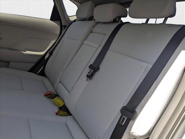 2025 Hyundai Kona SEL Convenience - Photo 18