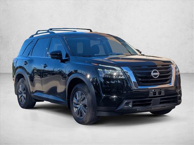 2024 Nissan Pathfinder SV photo 3