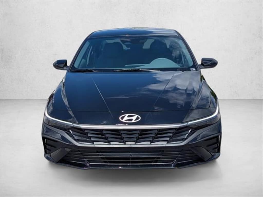 New 2026 Hyundai Elantra SEL Sport 4dr Car