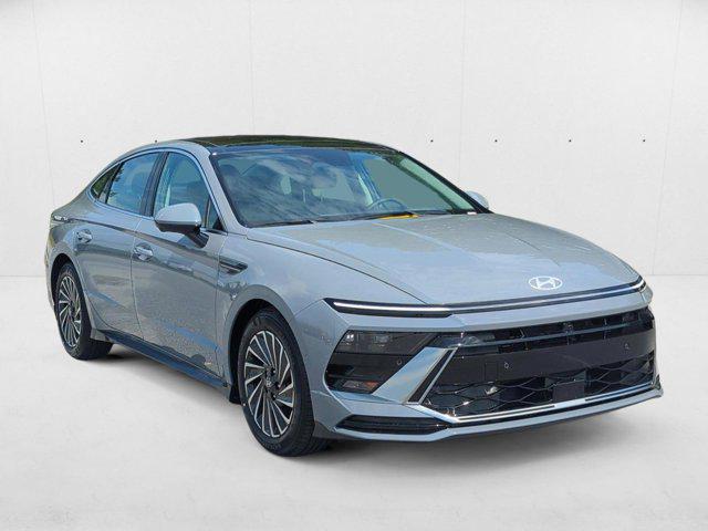 2025 Hyundai Sonata Hybrid Limited - Photo 6