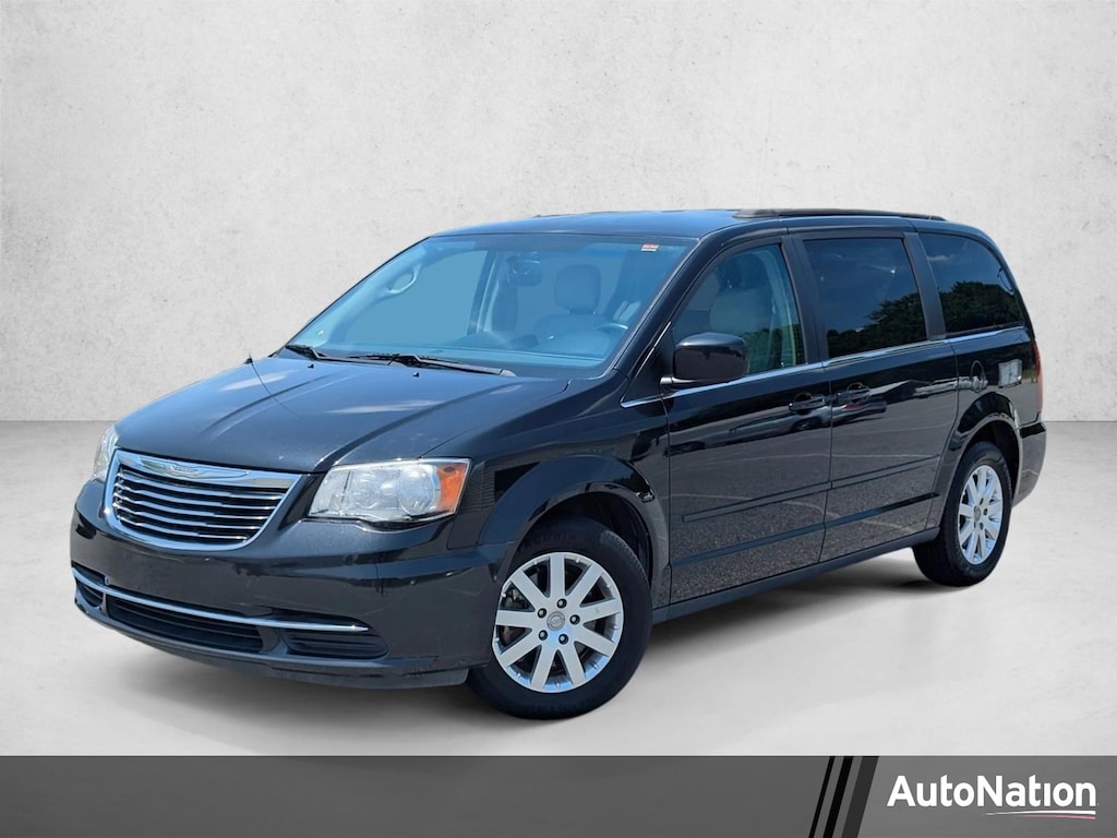 Used 2016 Chrysler Town & Country LX Mini-van Passenger