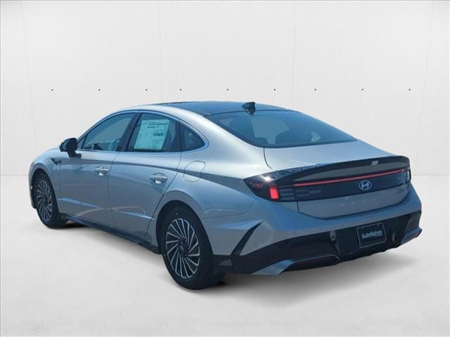 2025 Hyundai Sonata Hybrid Limited - Photo 10