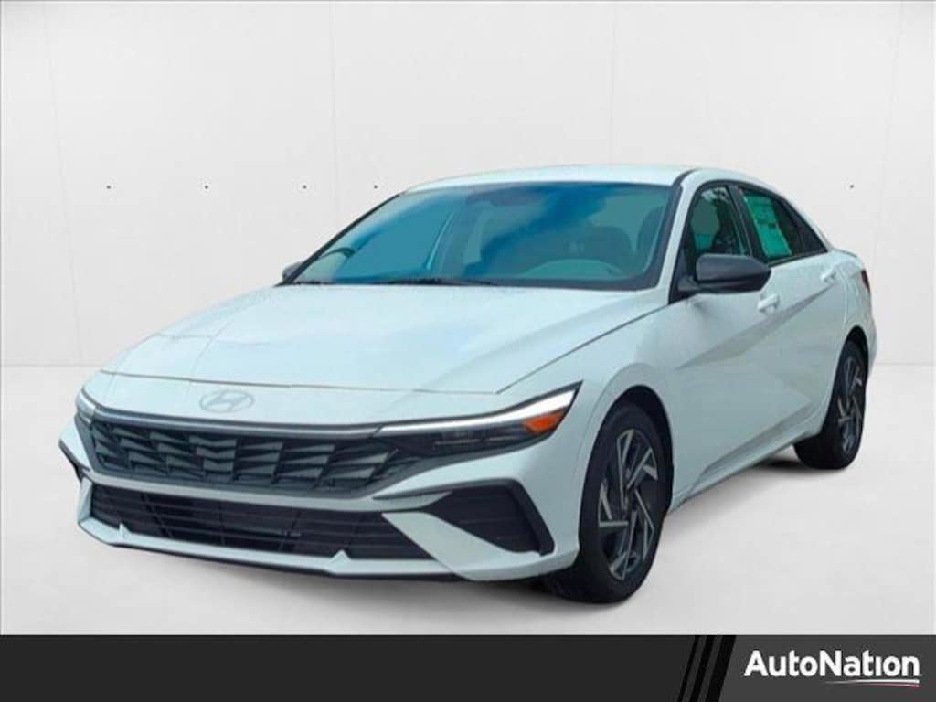 New 2025 Hyundai Elantra SEL Sport 4dr Car