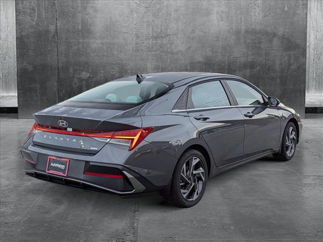 2025 Hyundai Elantra Hybrid Limited photo 2
