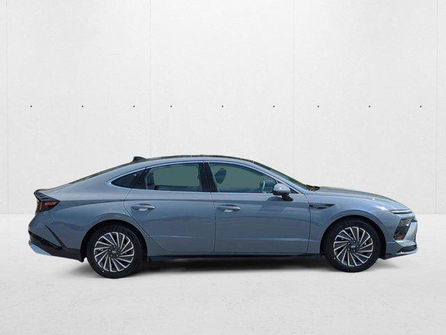 2025 Hyundai Sonata Hybrid Limited - Photo 7