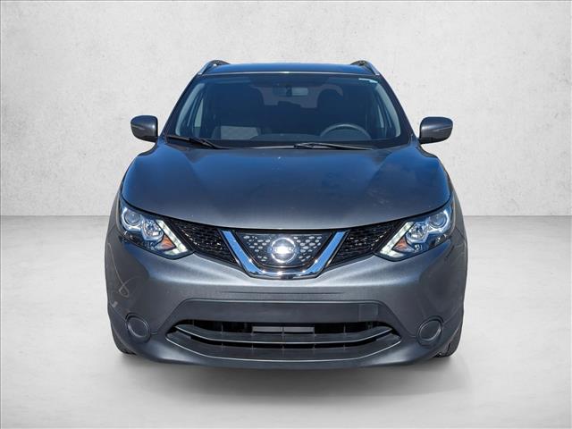 2018 Nissan Rogue Sport SV photo 2