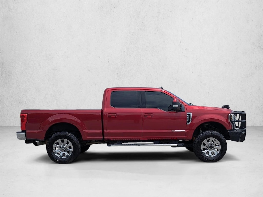 Used 2019 Ford F-250 LARIAT Crew Cab Pickup