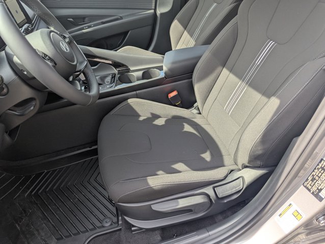 2025 Hyundai Elantra Hybrid Blue photo 4