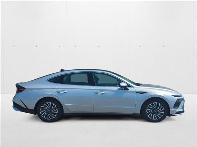 2025 Hyundai Sonata Hybrid Limited - Photo 8