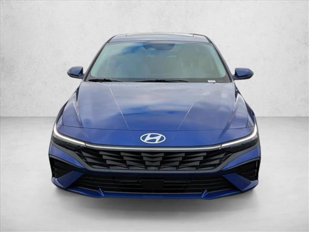 New 2026 Hyundai Elantra Limited 4dr Car