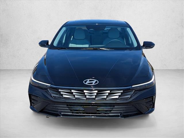 2026 Hyundai Elantra Limited photo 2