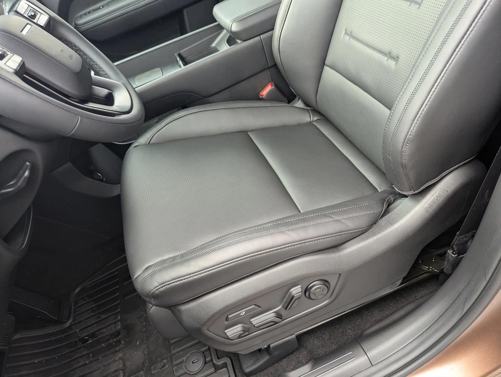 Used 2025 Hyundai Santa Fe Calligraphy Sport Utility