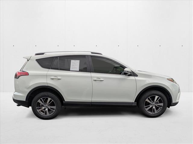 2018 Toyota RAV4 XLE photo 3
