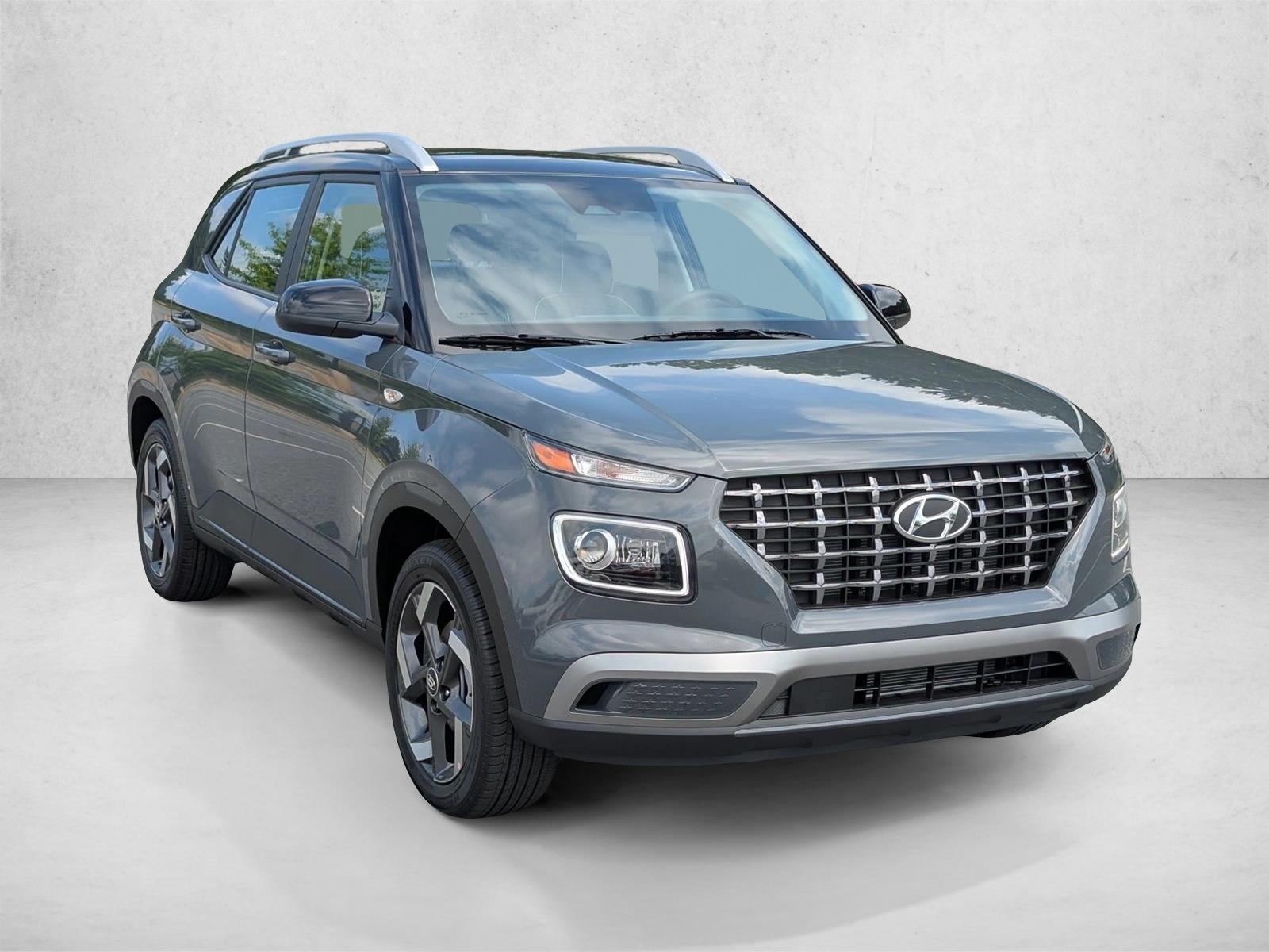2025 Hyundai Venue Limited - Photo 7